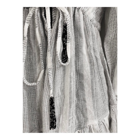 Blue Island white silver metallic low cut blouson sleeve embroidered mini dress - Picture 4 of 16